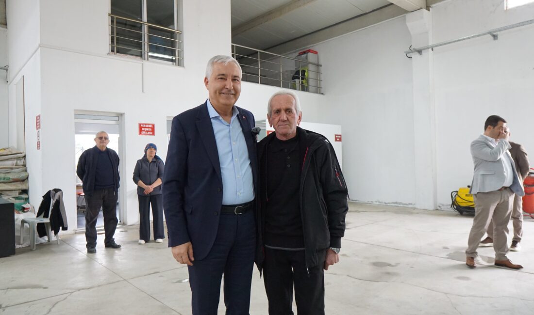 KEMALPAŞA ZEYTİNYAĞI HİZMETE DEVAM EDİYOR Kemalpaşa Belediyesi Zeytinyağı Fabrikası’nda, zeytinyağı sıkım işlemleri başladı Zeytin hasadının