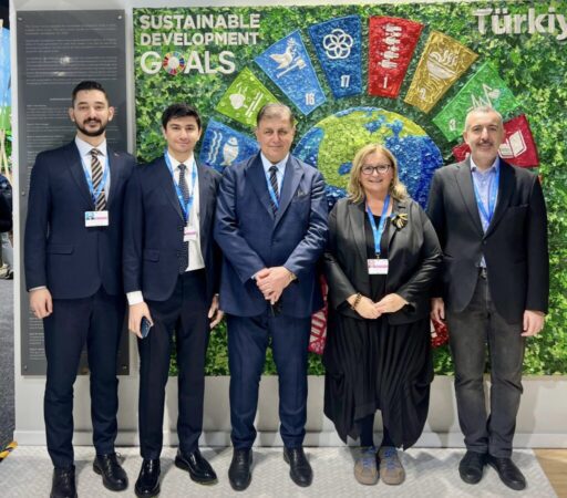 İzmir Büyükşehir Belediyesi ve Türkiye Sağlıklı Kentler Birliği Başkanı Dr.