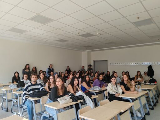 İZMİR(Ege Ajans)- Ege Üniversitesi Sağlık Bilimleri Fakültesi, üniversitenin öğrenci odaklılık ilkesi