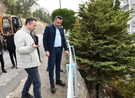 Atatürk Mahallesi’nde meydana gelen heyelan sonrası İzmir Büyükşehir Belediyesi ve