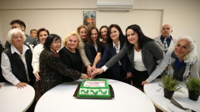 Karşıyaka Belediye Başkanı Yıldız Ünsal, KARGEM ve anaokullarında görev yapan