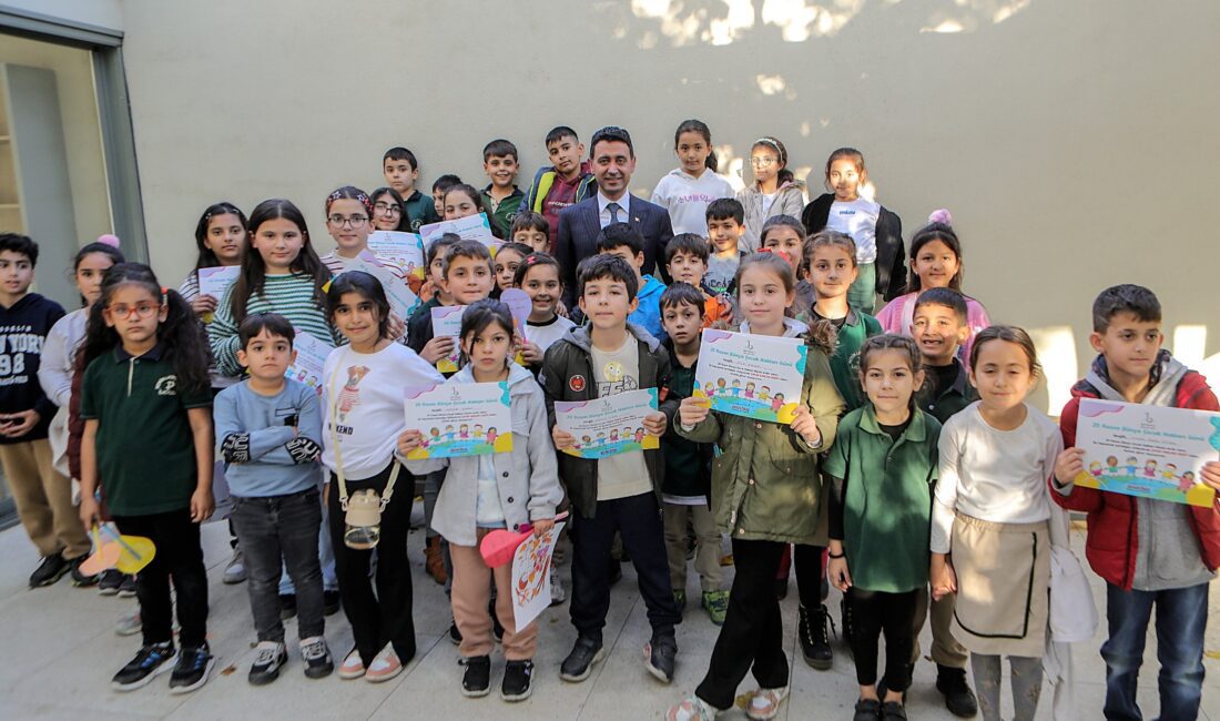 Bayraklı Belediyesi, Dünya Çocuk Hakları Günü dolayısıyla çeşitli etkinlikler düzenledi.