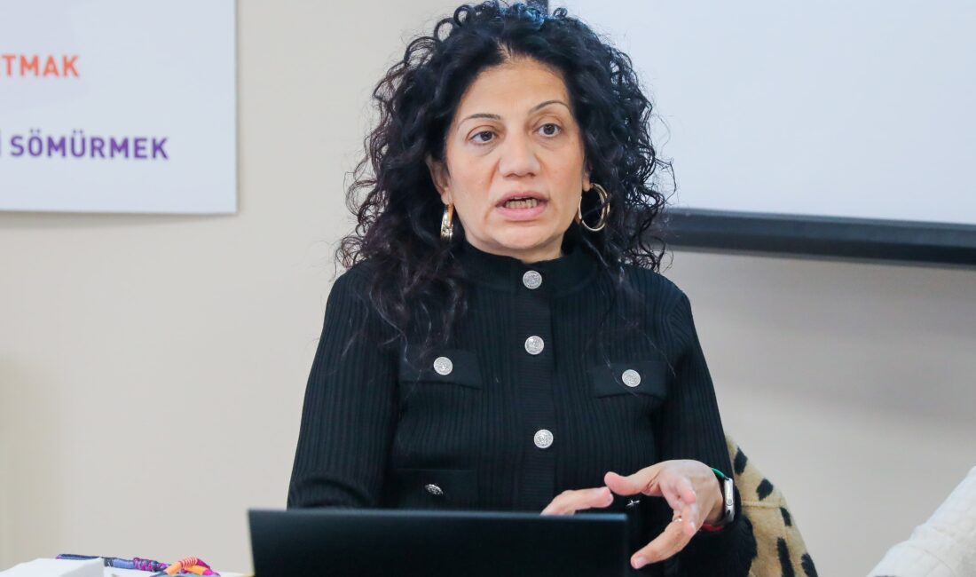 Buca Belediyesi, şiddetin temel nedeni olan toplumsal cinsiyet eşitsizliği ile