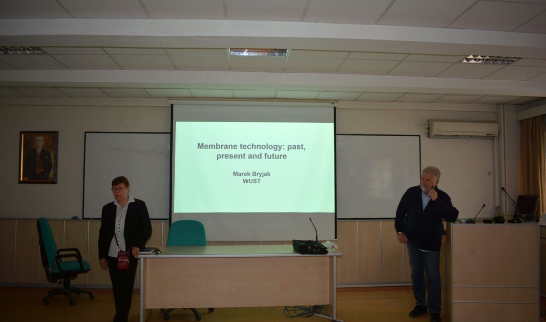 İZMİR(Ege Ajans)- Polonya’nın Wroclaw Bilim ve Teknoloji Üniversitesi öğretim üyesi Prof.