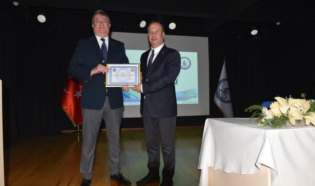 Ege Üniversitesi Eğitim Fakültesi tarafından “Öğretmenler Günü” kapsamında “Öğretmen Atatürk