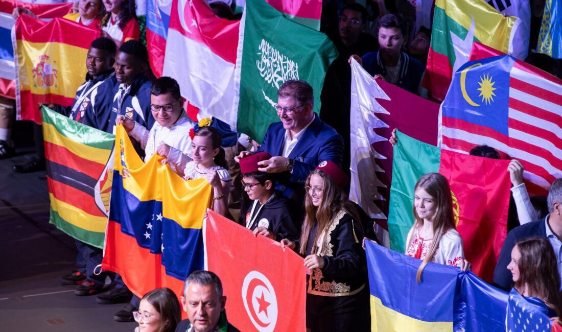 90 ülkeden 3 bin 500 çocuk ve genci İzmir’de biraraya