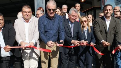 Güzelbahçe belediyesi iştiraki olan Güzbel kafelerin 3.sünü coşkulu bir tören