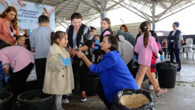 Karabağlar Belediyesi, 16-24 Kasım Avrupa Atık Azaltım Haftası kapsamında, çevre