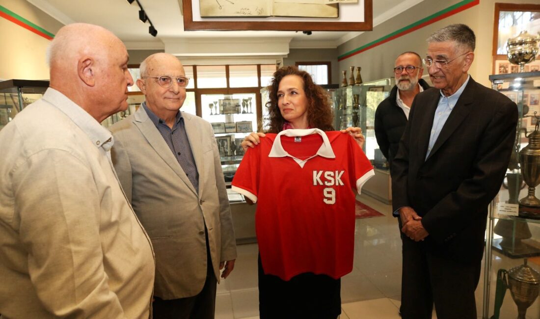 İzmir’in ilk Türk spor kulübü olarak, 1 Kasım 1912 tarihinde