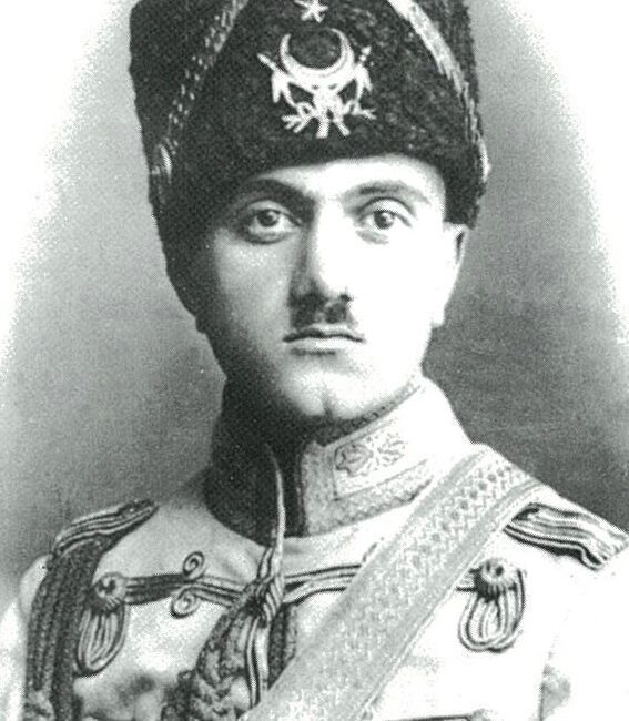 Yıl 1912… Ülke sanki yangın yeri… Öyle ki savaşın biri