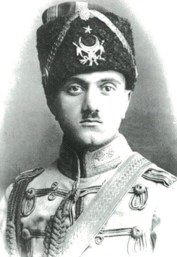 Yıl 1912… Ülke sanki yangın yeri… Öyle ki savaşın biri