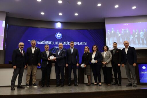 İzmir’de faaliyet gösteren 150’ye yakın gayrimenkul sektörü temsilcisi İzmir Ticaret