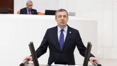 Neoliberal tarım politikalarının, tarımda tekelleşmeye yol açtığını belirten Türeli: “Bugün