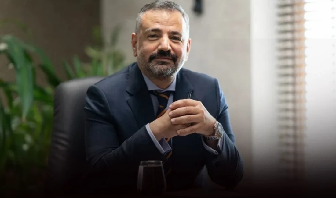 Cumhuriyet Halk Partisi İzmir İl Başkanı Şenol Aslanoğlu, İzmir Büyükşehir