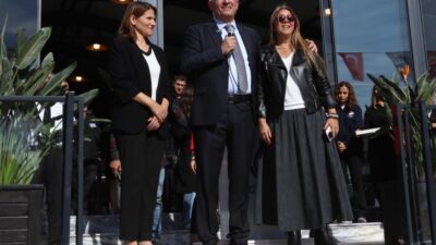 Güzelbahçe Belediyesi, vatandaşların hastanelerde rahat ve hızlı bir şekilde tedavi