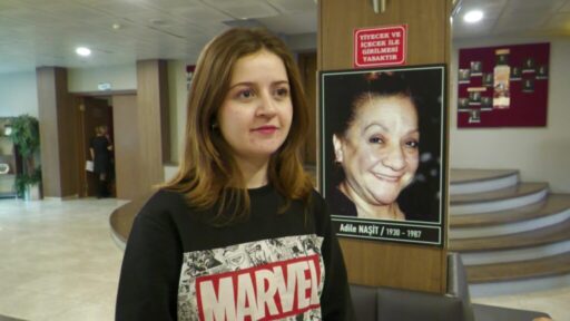 Manisa Büyükşehir Belediyesi Konservatuvarı, yoğun ilgi üzerine 35 yaş sınırını