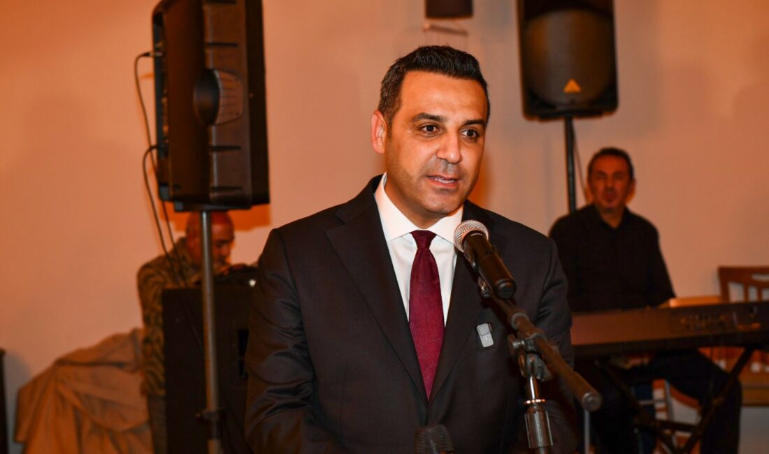 Çiğli Belediye Başkanı Onur Emrah Yıldız, 24 Kasım Öğretmenler Günü’nü