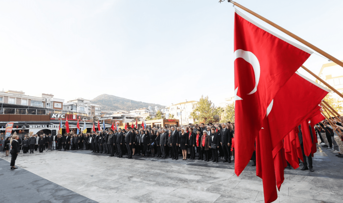 Gazi Mustafa Kemal Atatürk, aramızdan ayrılışının 86’ncı yılında Narlıdere’de saygı