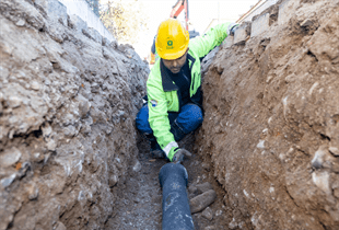 İzmir Büyükşehir Belediyesi İZSU Genel Müdürlüğü ilçelerde eskiyen içme suyu