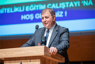 İzmir Büyükşehir Belediyesi ve NE-DER tarafından düzenlenen Nitelikli Eğitim Çalıştayı’nda,