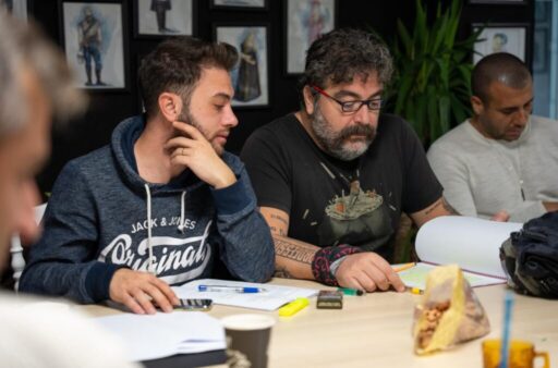 İzmir Büyükşehir Belediyesi Şehir Tiyatroları, tiyatroseverler için sahneleyeceği “Çok Tuhaf