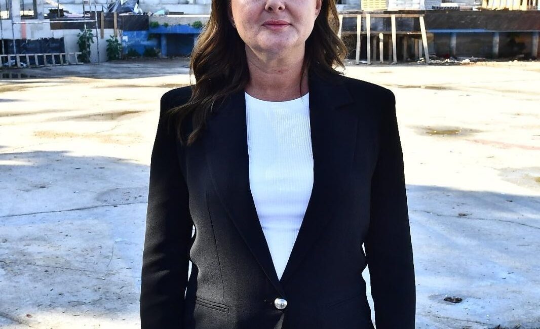 İzmir’in tarihi gazinoları yeniden doğuyor İzmir Büyükşehir Belediyesi, kent belleğinde önemli yeri olan Kültürpark’taki Göl