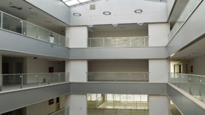 İzmir Büyükşehir Belediyesi’nin Konak’ın Güney Mahallesi’ndeki ek hizmet binası inşaatı