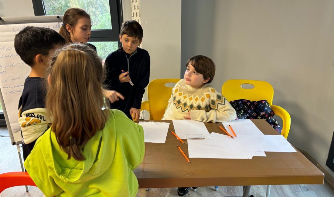 Aralık ayı komisyon toplantılarını tamamlayan İzmir Çocuk Meclisi’nde seçim heyecanı