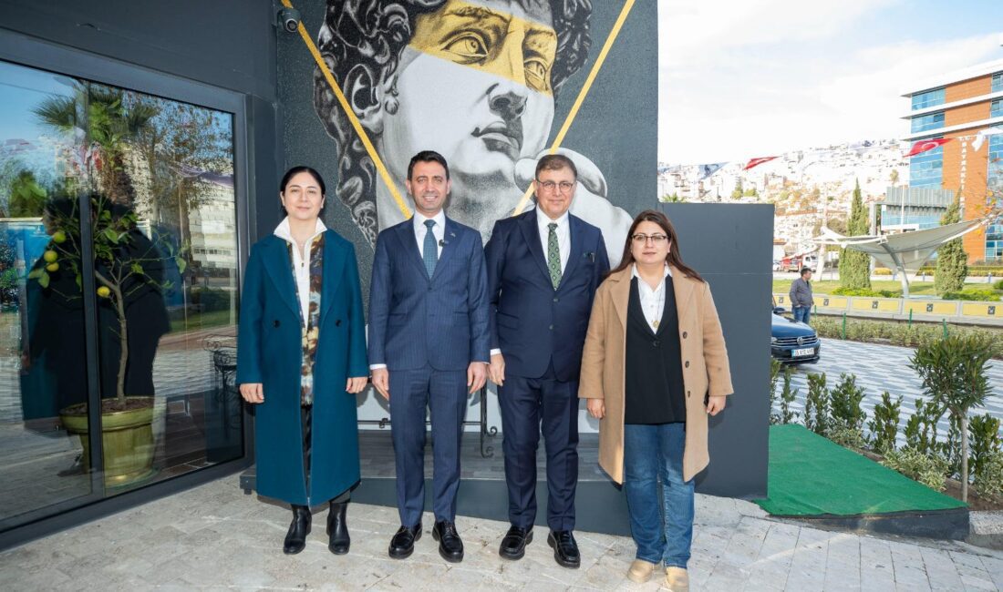 İzmir Büyükşehir Belediye Başkanı Dr. Cemil Tugay, Bayraklı Belediyesi tarafından