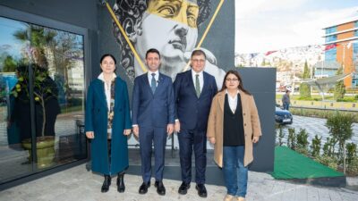İzmir Büyükşehir Belediye Başkanı Dr. Cemil Tugay, Bayraklı Belediyesi tarafından