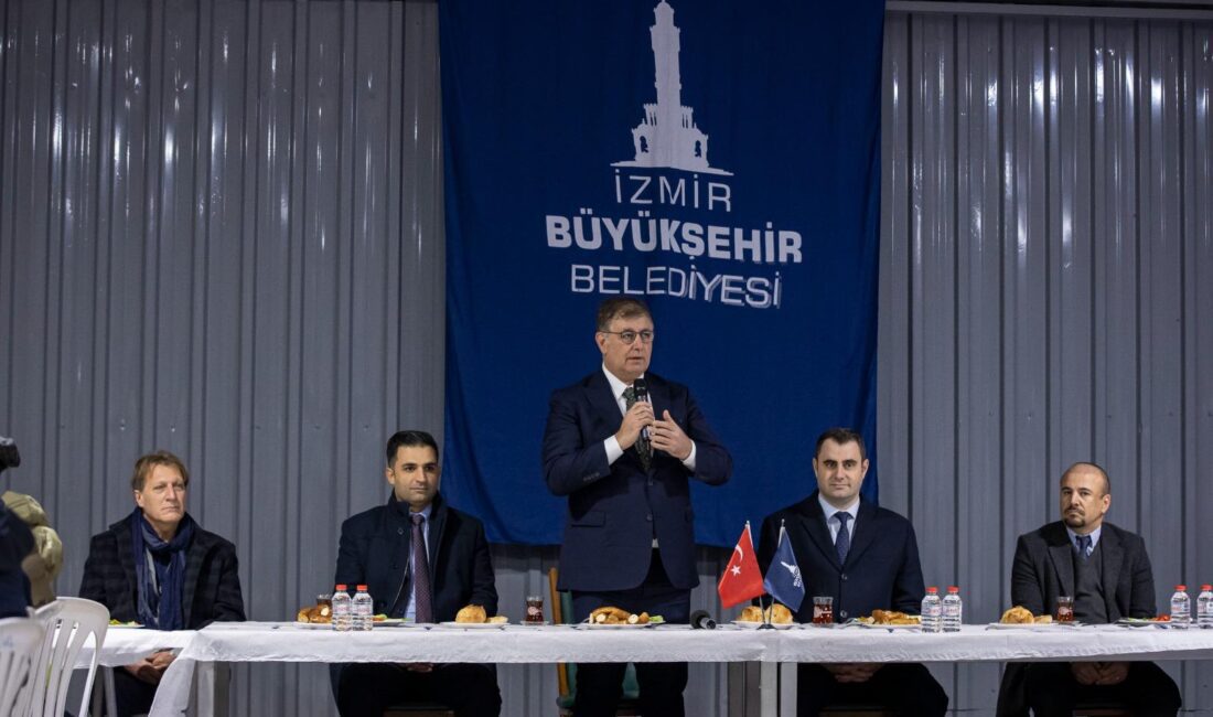İzmir Büyükşehir Belediye Başkanı Dr. Cemil Tugay, kentin çok sayıda