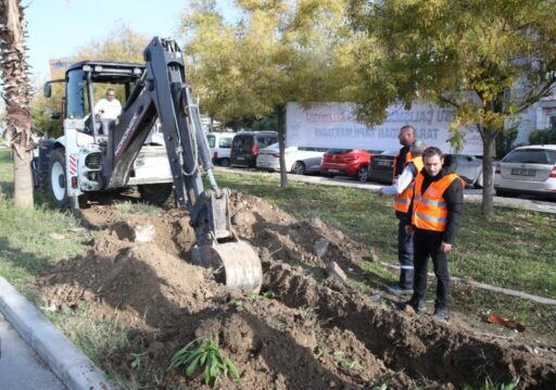 Çiğli Belediyesi tarafından Çiğli’ye giriş noktalarından biri olan Ataşehir Kavşağı’nda