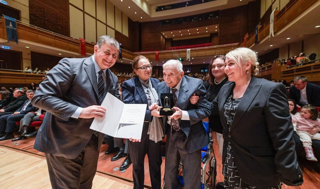 İzmir Büyükşehir Belediyesi tarafından düzenlenen 20. Tarihe Saygı Yerel Koruma
