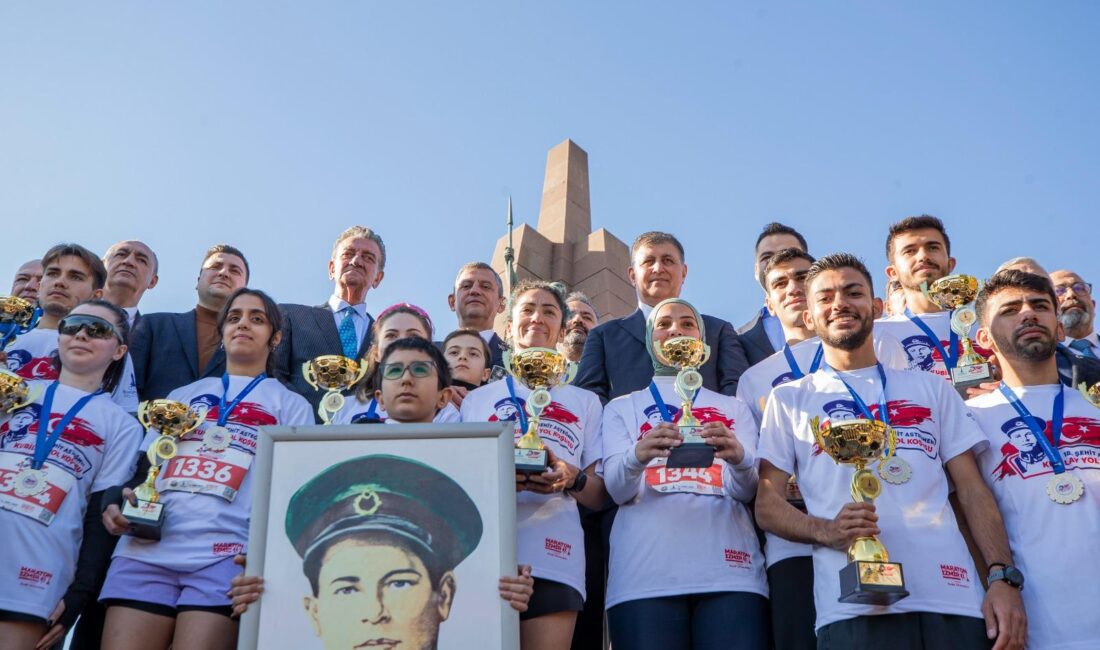 Türkiye Cumhuriyeti’nin ilk devrim şehitleri Asteğmen Kubilay ve silah arkadaşları,