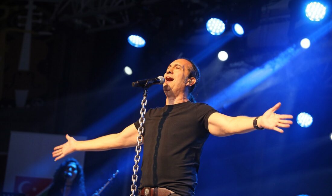 Karşıyaka Spor Kulübü’nün kuruluş yılı olan 1912’ye ithafen her yıl