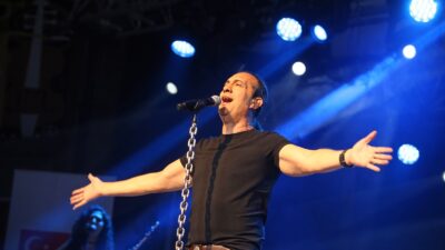 Karşıyaka Spor Kulübü’nün kuruluş yılı olan 1912’ye ithafen her yıl