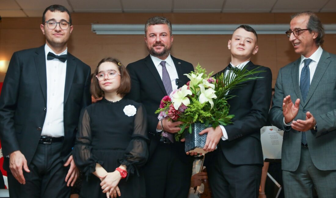 Dünyada otizmli bireylerden kurulmuş en büyük orkestra ve koro olan