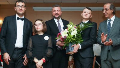 Dünyada otizmli bireylerden kurulmuş en büyük orkestra ve koro olan