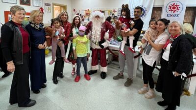 KİTVAK’ın her yıl geleneksel hale getirdiği yeni yıl kutlaması etkinliğinde