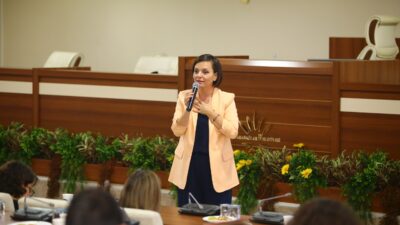 Karabağlar Belediyesi, vatandaşların yapı ruhsat süreçlerini belediye hizmet noktalarına gelmeden