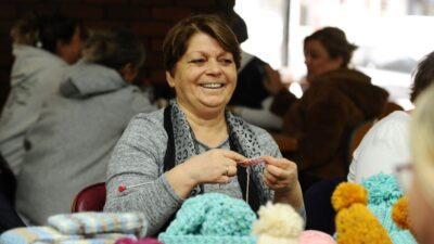 Dayanışma kenti Karşıyaka’da dezavantajlı çocuklar yararına ‘Bir Yumak Bir Gülüş’