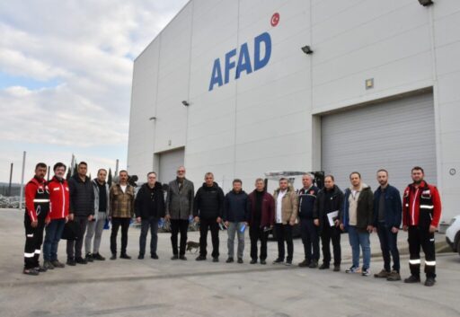 Kurum ve sivil toplum örgütleriyle ortak çalışma yürütülmesi için çalışmalarını sürdüren Manisa Büyükşehir Belediye