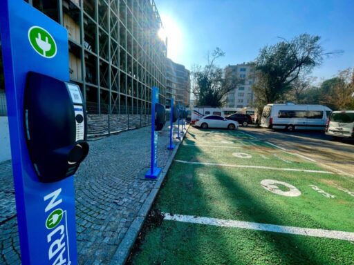 Narlıdere Belediyesi, temiz enerji kullanımına katkı sağlamak ve vatandaşların hayatını