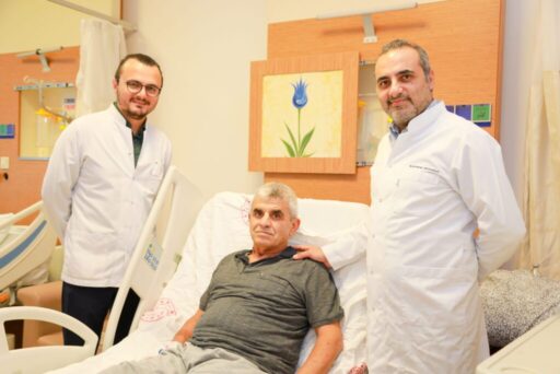 İzmir Çiğli Eğitim ve Araştırma Hastanesi'nde, kalp sağlığı sorunu yaşayan