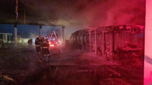 Manisa Şehirler Arası Otobüs Terminali’nde bir elektrikli otobüste çıkan yangın