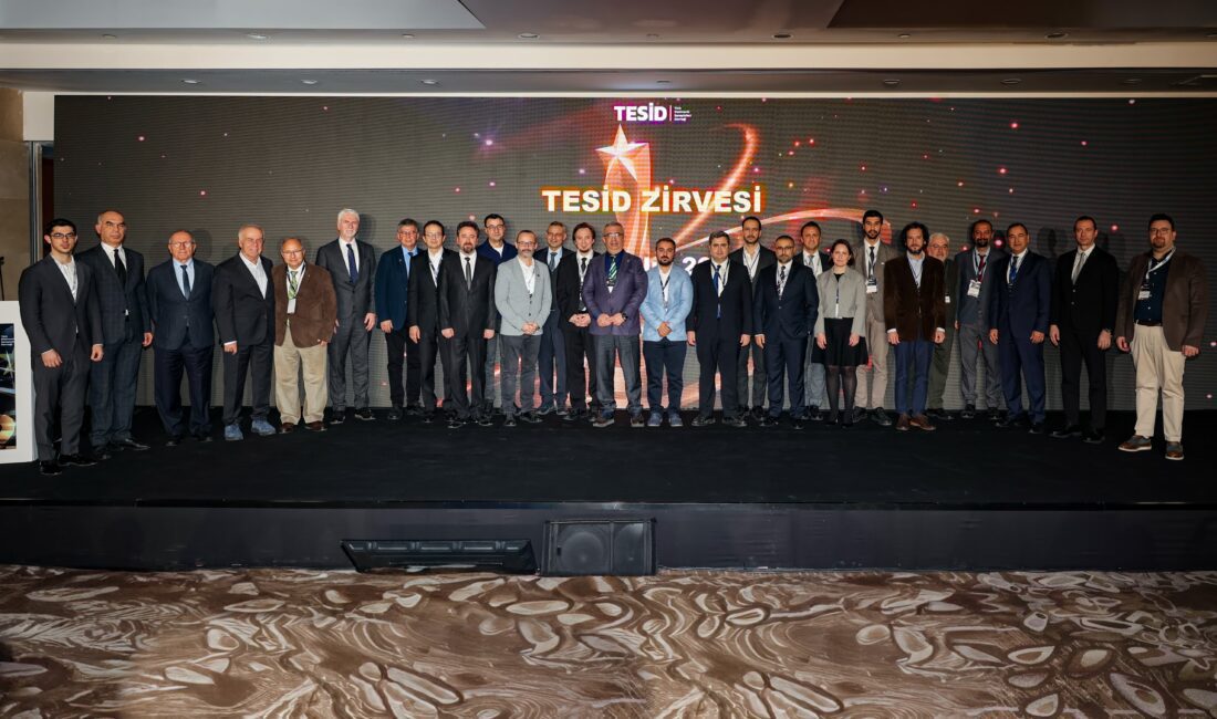 Elektronik Sektörü TESİD ZİRVESİ’nde buluştu Türk Elektronik Sanayicileri Derneği’nin (TESİD), elektronik sanayinin önde gelen isimlerini