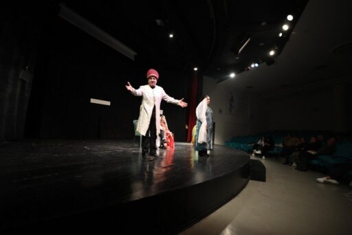 Menderes Belediyesi Klaros Tiyatro Topluluğu, Uluslararası İzmir Tiyatro Festivali’nde sahne