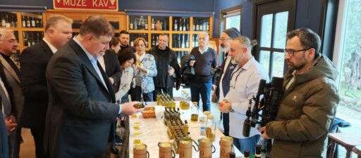 Bu yıl ilk kez düzenlenen Urla Zeytin ve Sanat festivalin