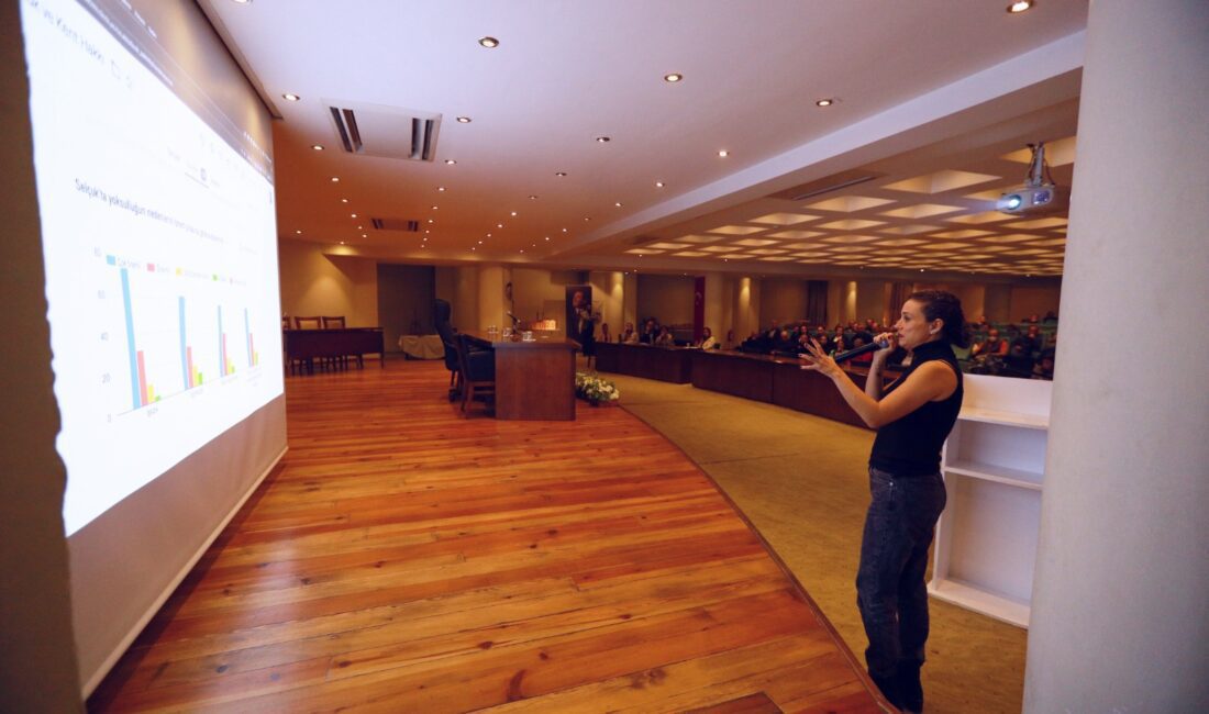 Meryem Ana Evi Otopark gelirleri elinden alınan Efes Selçuklu vatandaşlardan