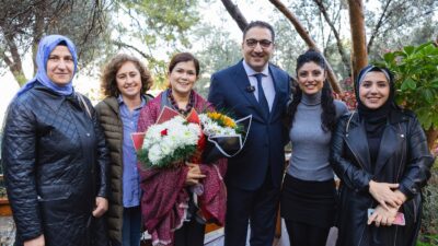 Balçova Belediye Başkanı Onur Yiğit, ilçedeki devlet okullarının aile
birlikleri temsilcileri